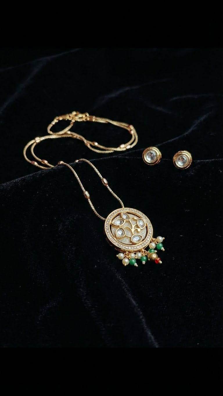 ELEGANT FLORAL ROUND PENDANT NECKLACE SET